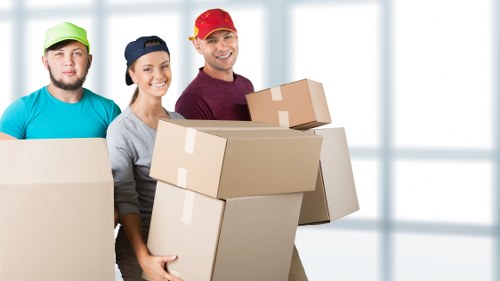Careful local moving support in Pimlico with van transport